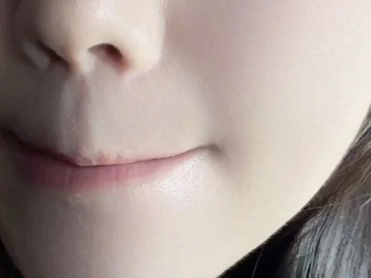 韩国oliveyoung发现超好用的唇周漂色剂