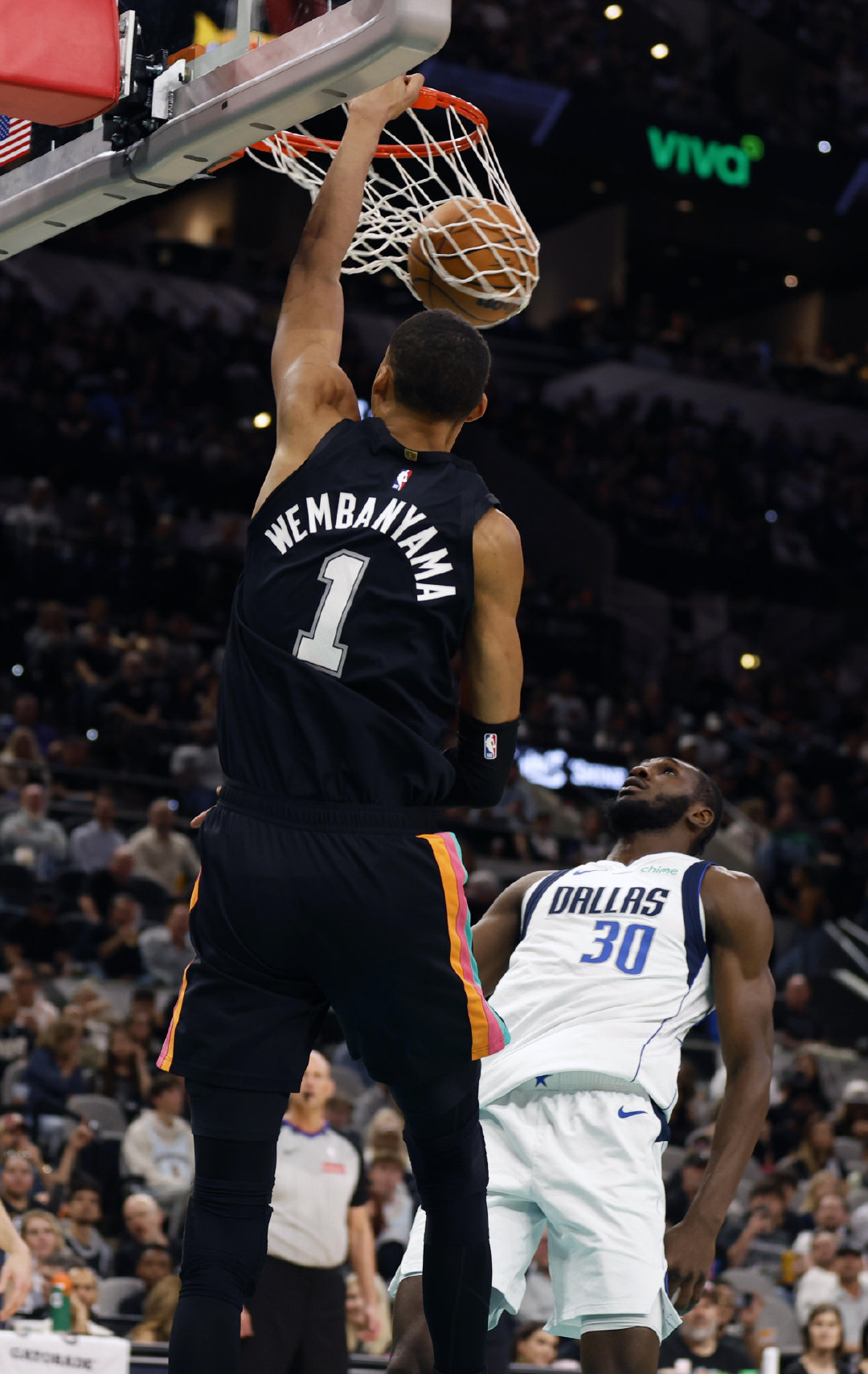 Victor Wembanyama

#文班亚马##nba# ​