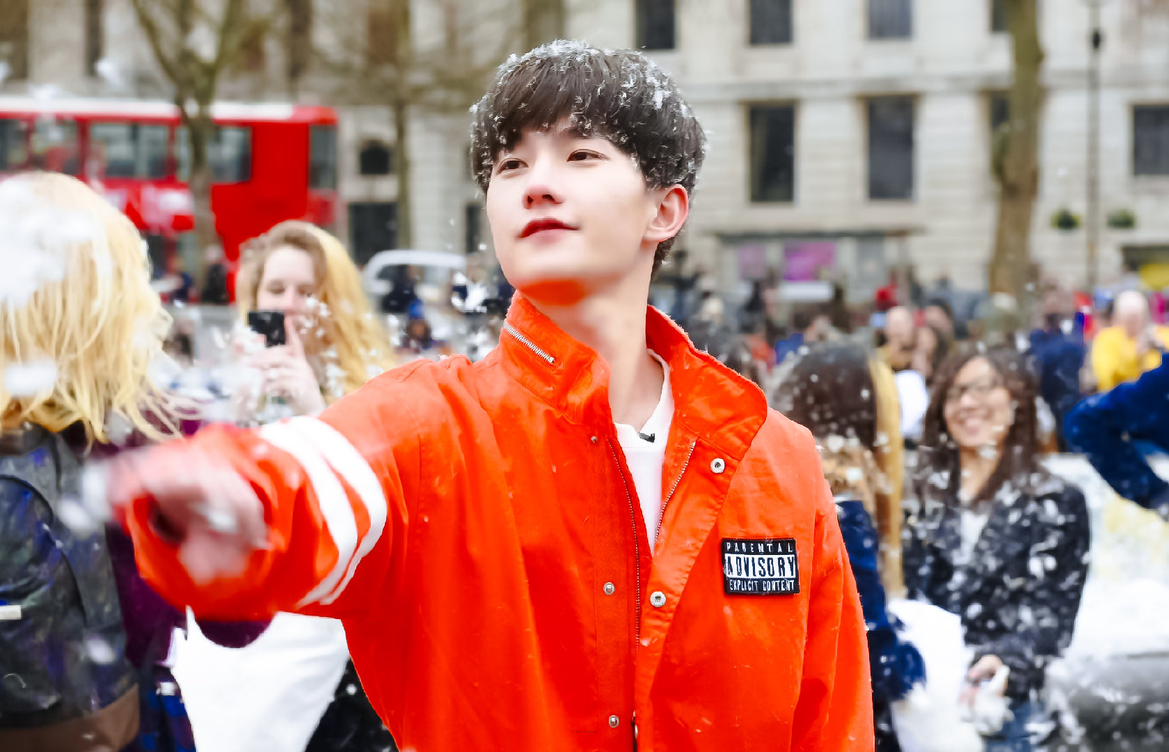 杨洋
花儿与少年 ​