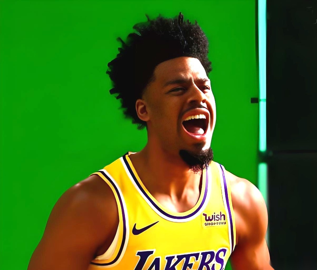 曾在CBA效力两年的奎因·库克点透了一个事实，外援在这里拿不到NBA顶薪但钱不少，关键是技术上能“随意发挥”。
这种随便投、无顾忌的无限开火权，恰恰是锁死一支球队整体上限的死穴。
刚被议论赴上海效力的拉塞尔，后续依然需要面对本土球员习惯交出球权的战术老问题。
有些人看着拉塞尔赴上海，还在那说三道四，