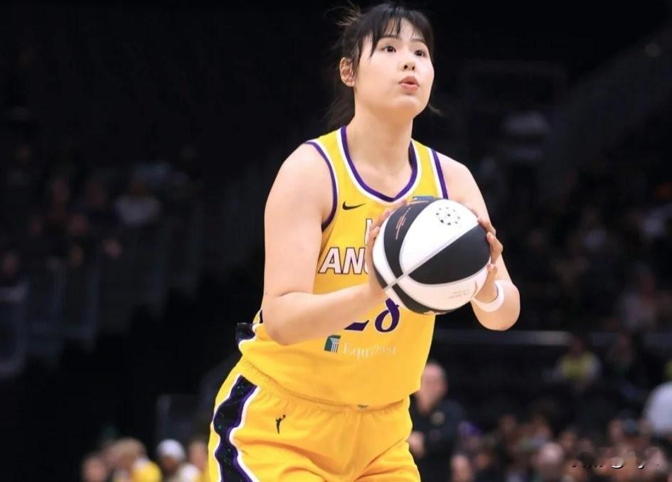 官方重磅消息！李月汝正式与WNBA达拉斯飞翼完成签约，将继续征战新赛季...