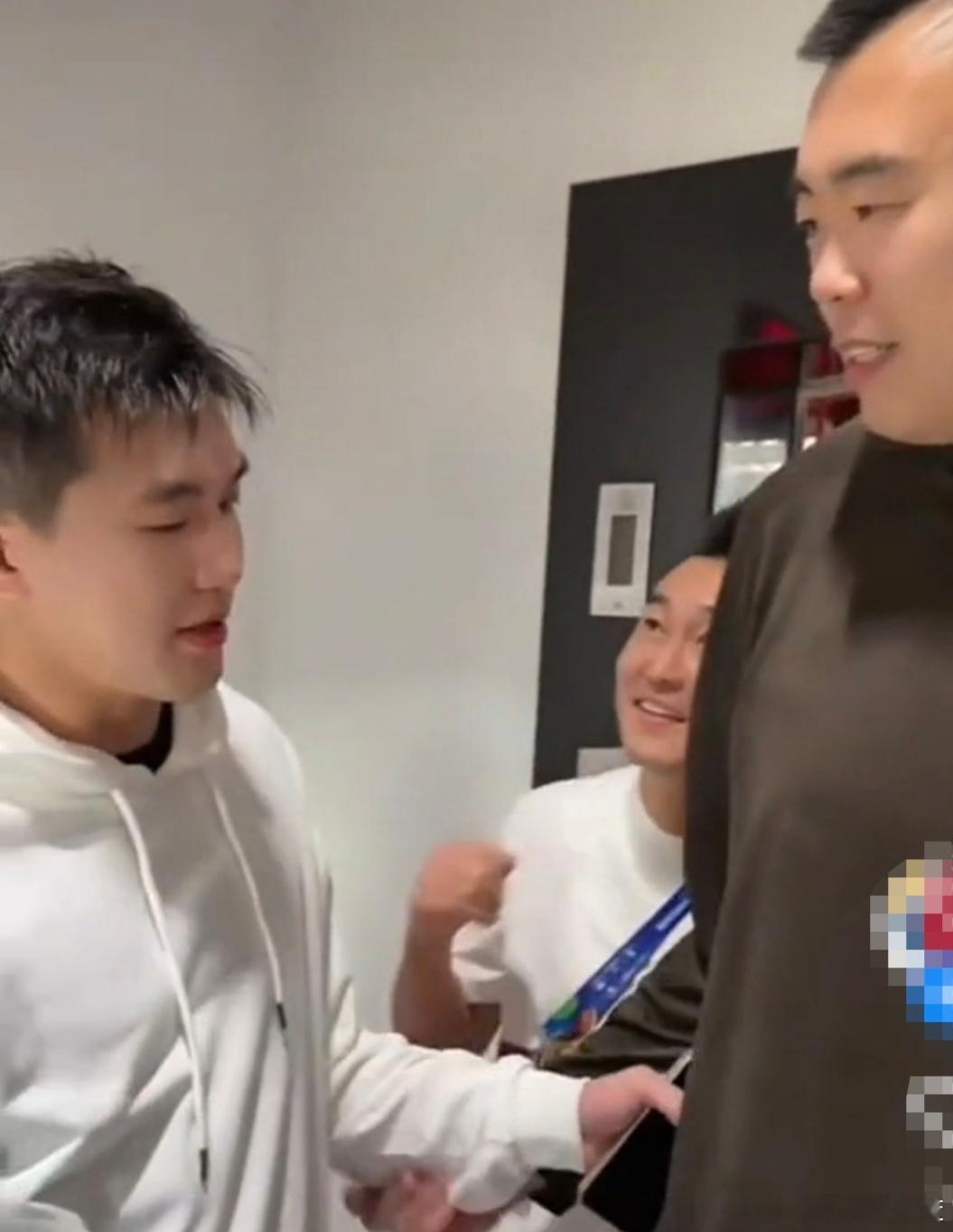 今日辽篮新闻汇总如下： 1. 李虎翼继续坚持训练。2. 日本B3联赛T...