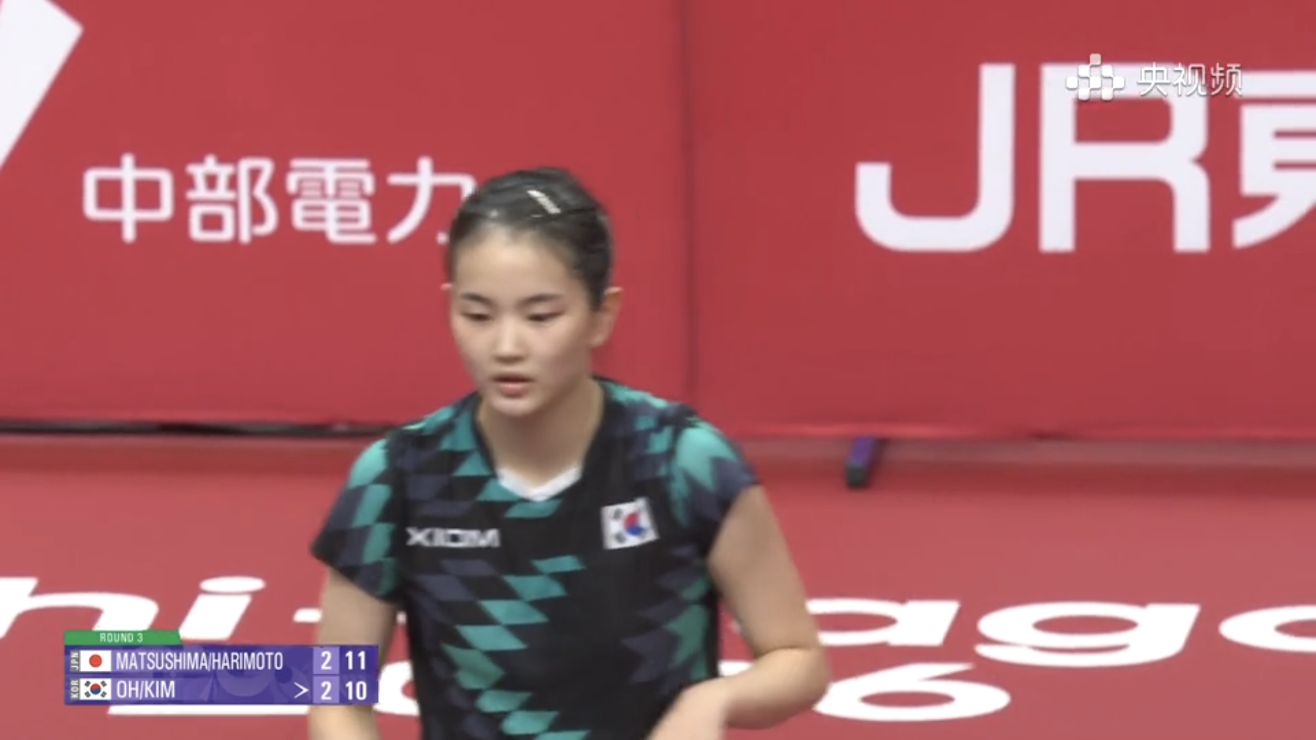 又是逆转；又是3：2，又是险胜。下一场，张本美和/松岛辉空将要对阵孙颖莎/王楚钦，决战男女混双四分之一决赛啦。
张本美和/松岛辉空混合双打再下一城。在亚运会男女混双八分之一决赛中淘汰韩国男女混双组合金娜英/吴晙诚。
金娜英形象真是带劲儿、球打得也很好，吴晙诚也很努力。但是他们在关键时刻比张本美和/松