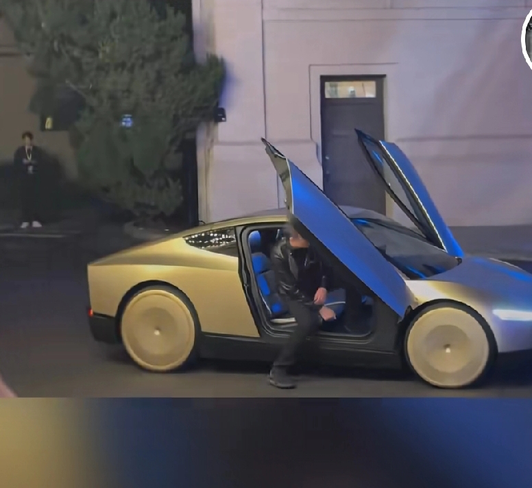 电车跟着特斯拉搞隐藏式门把手，现实说明，这个是好看不好用，是害人的设计...