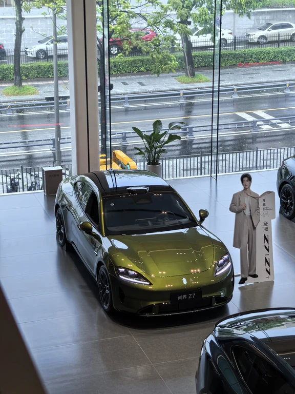 这是什么视角看车、