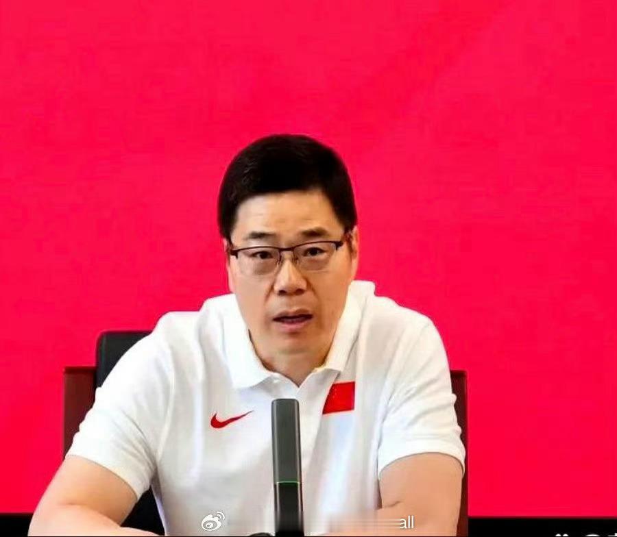 中国篮协主席郭振明在世预赛之前的准备会上曾经强调：我们球队的终极目标是...
