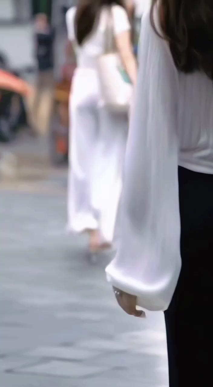 这才是夏日该有的性感✨