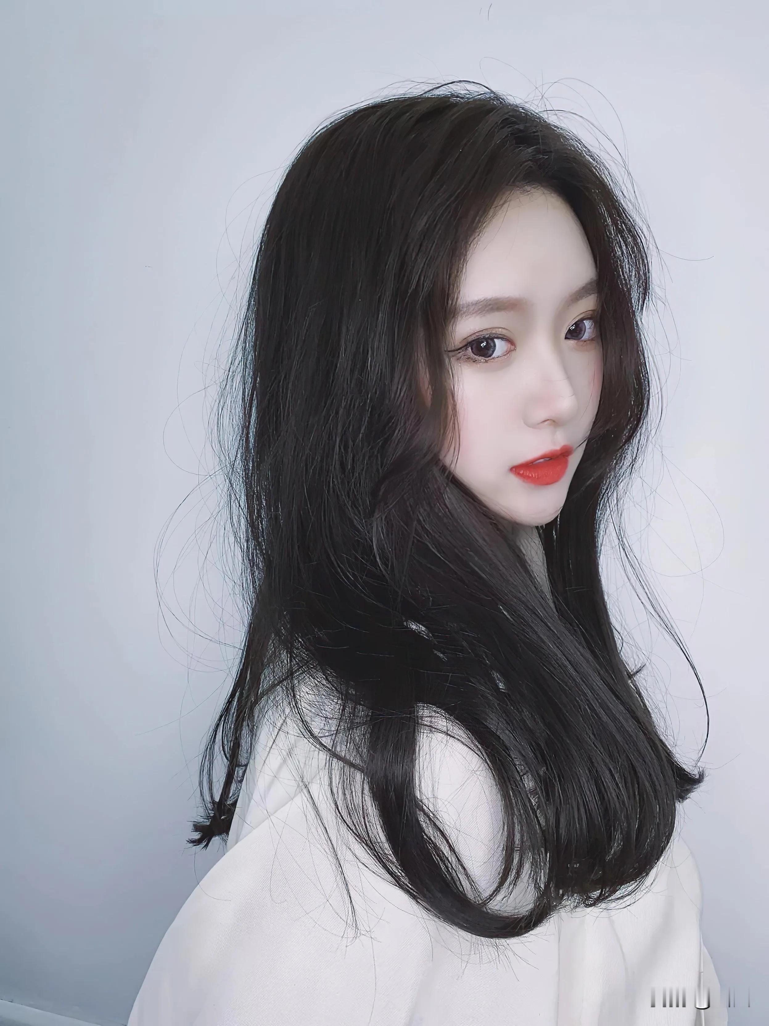 这位小姐姐好有气质！