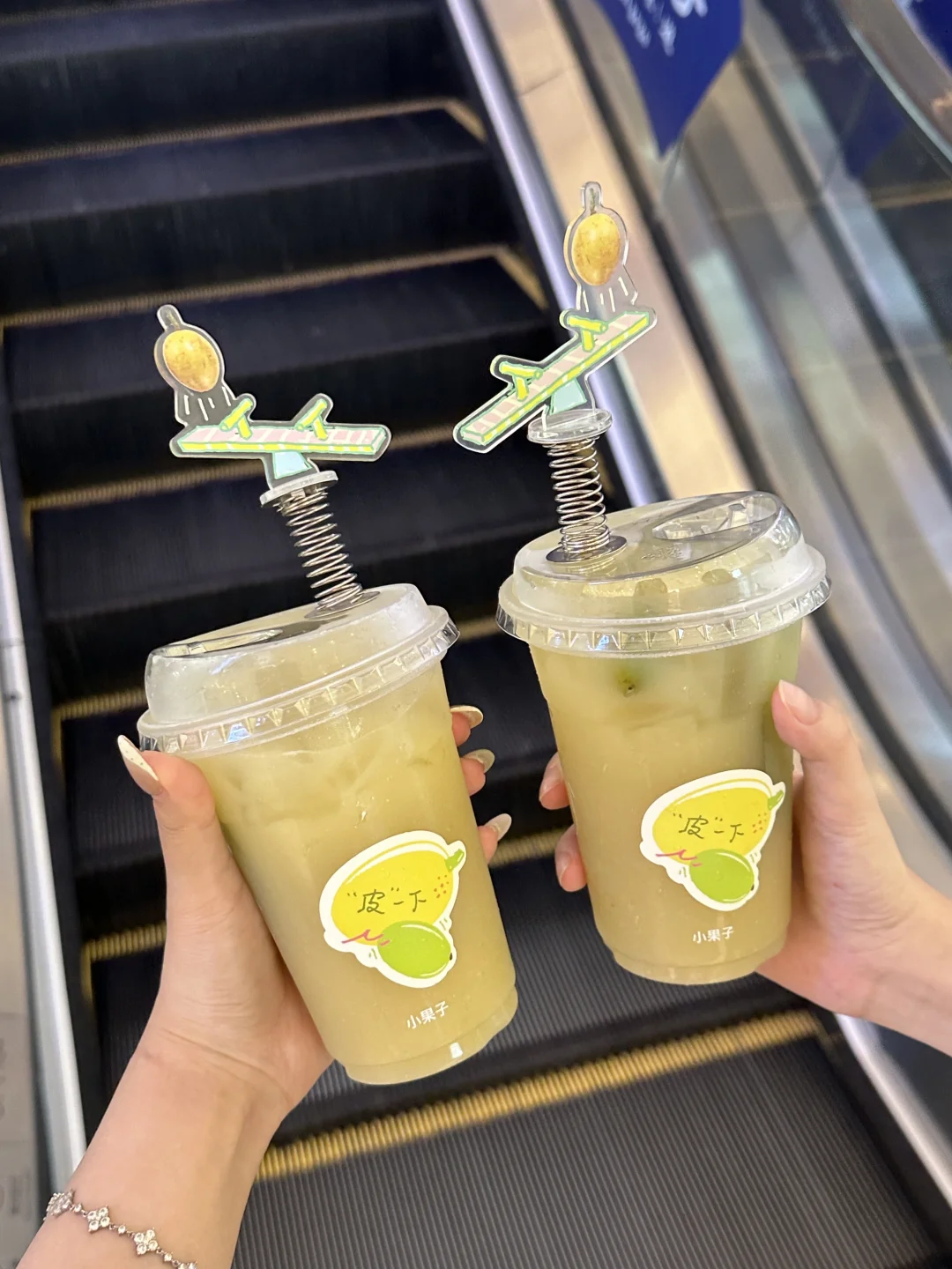 广州。。。牛逼之的黄皮橄榄茉莉果特调