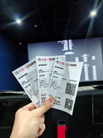在那个特殊的年代，书信是联系远方亲友的纽带~