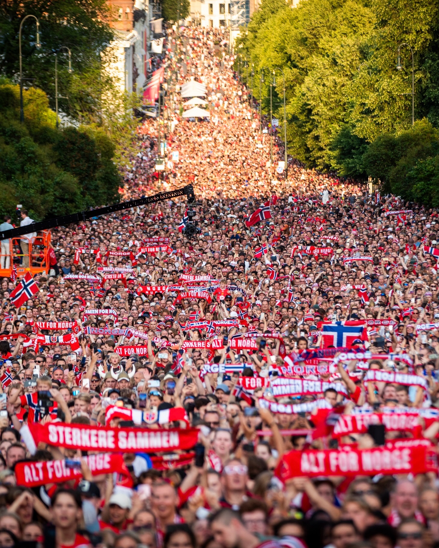 哈兰德 2026 FIFA世界杯（动态） 【20260714 返回挪威...