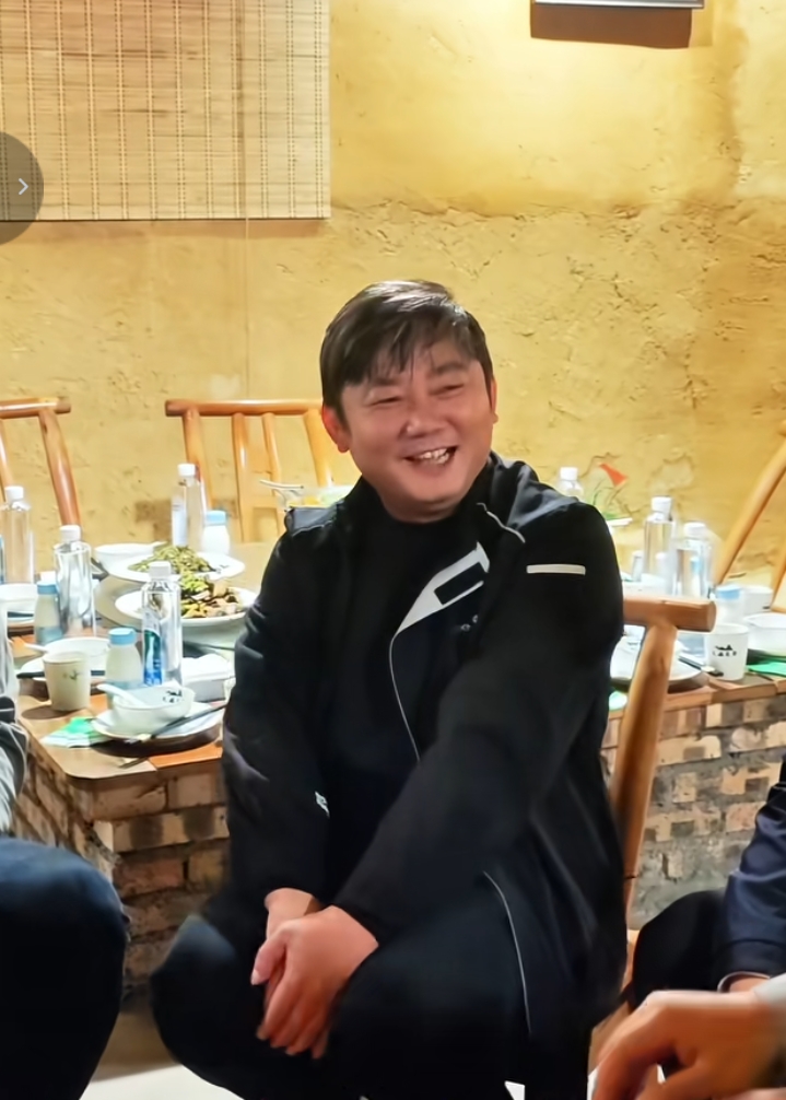 麻阳县委书记准备了6头猪的刨汤宴。
 
张雪在接受采访时说：3月份，央视的体育频道不提，可能我现在还不一定去做这个事，他提你原来挑战失败，现在还想不想挑战，我又不能回答说我不挑战了，我说我要准备去挑战。

17年前当时是忐忑的未知的，今天变得很清晰很明了。人的经验也成长了，造车的技术水平也更高了，团