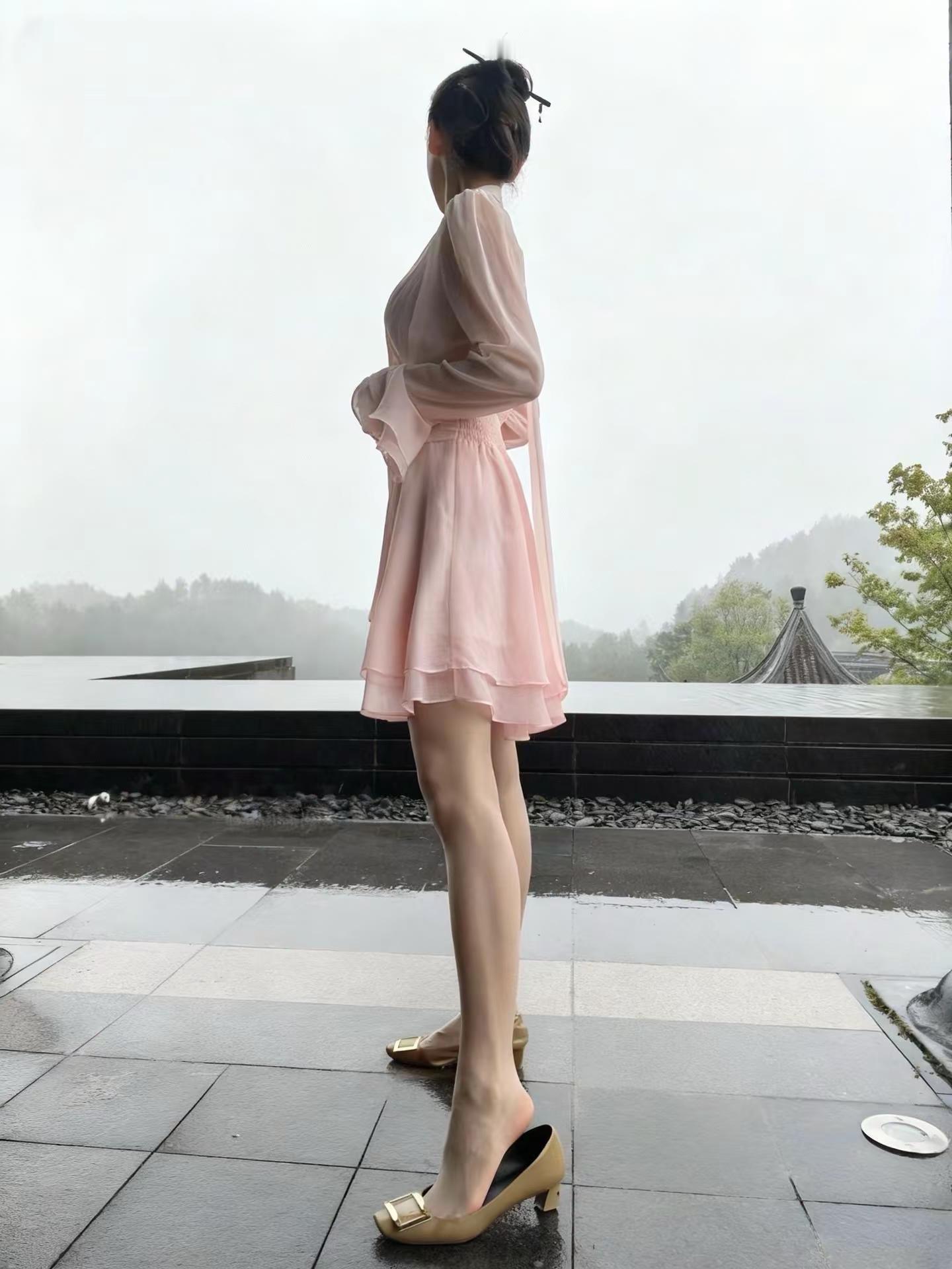 <p>高级感穿搭 出街穿搭 御姐风 优雅气质 裙子控 <!--{img...