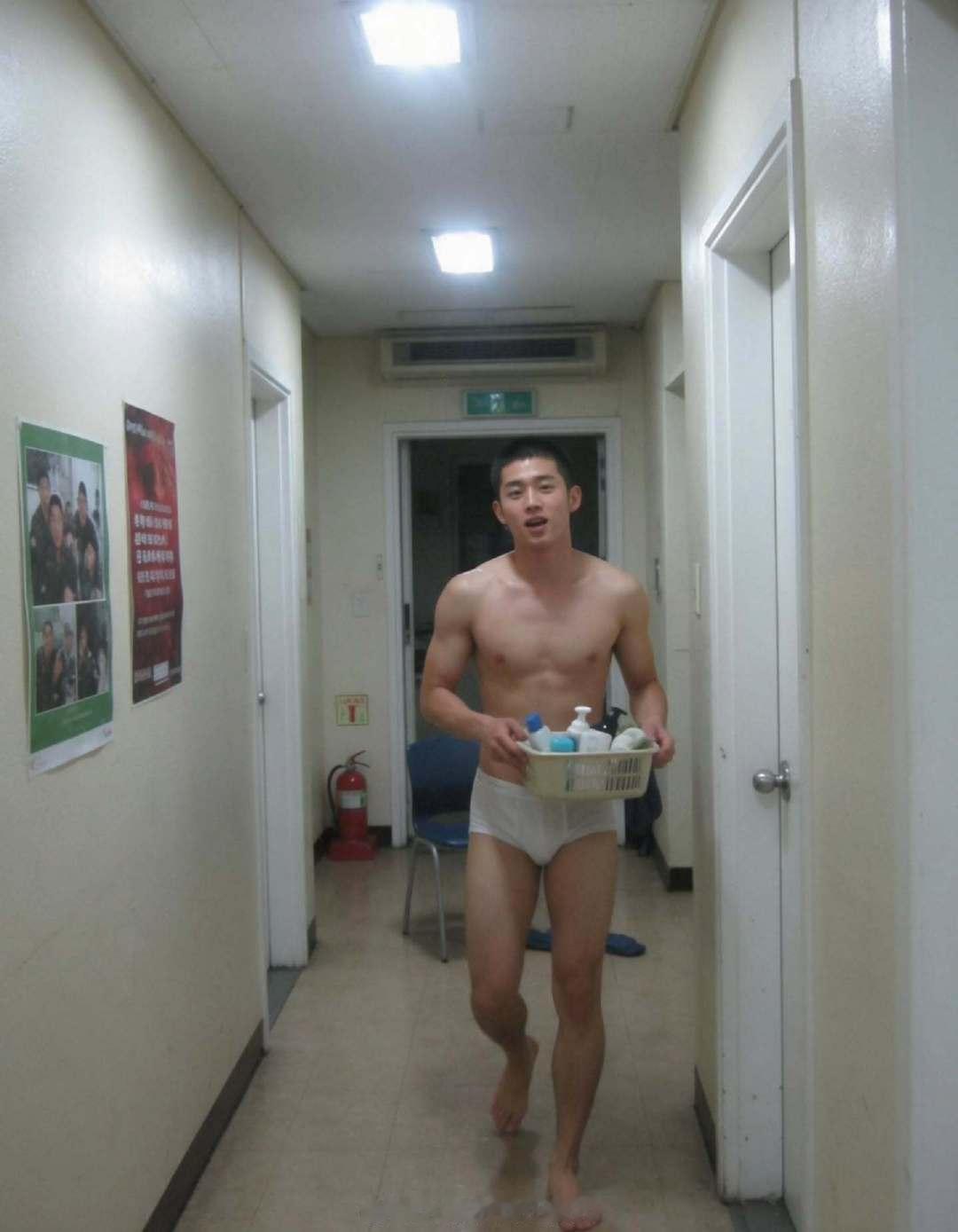 已经ai出那种味儿了 ​