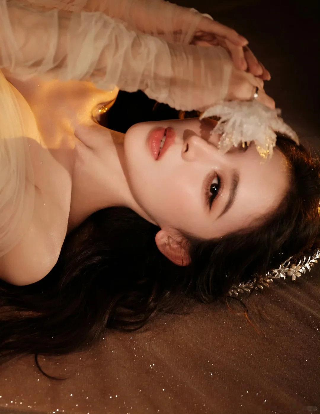 娜扎 ​
