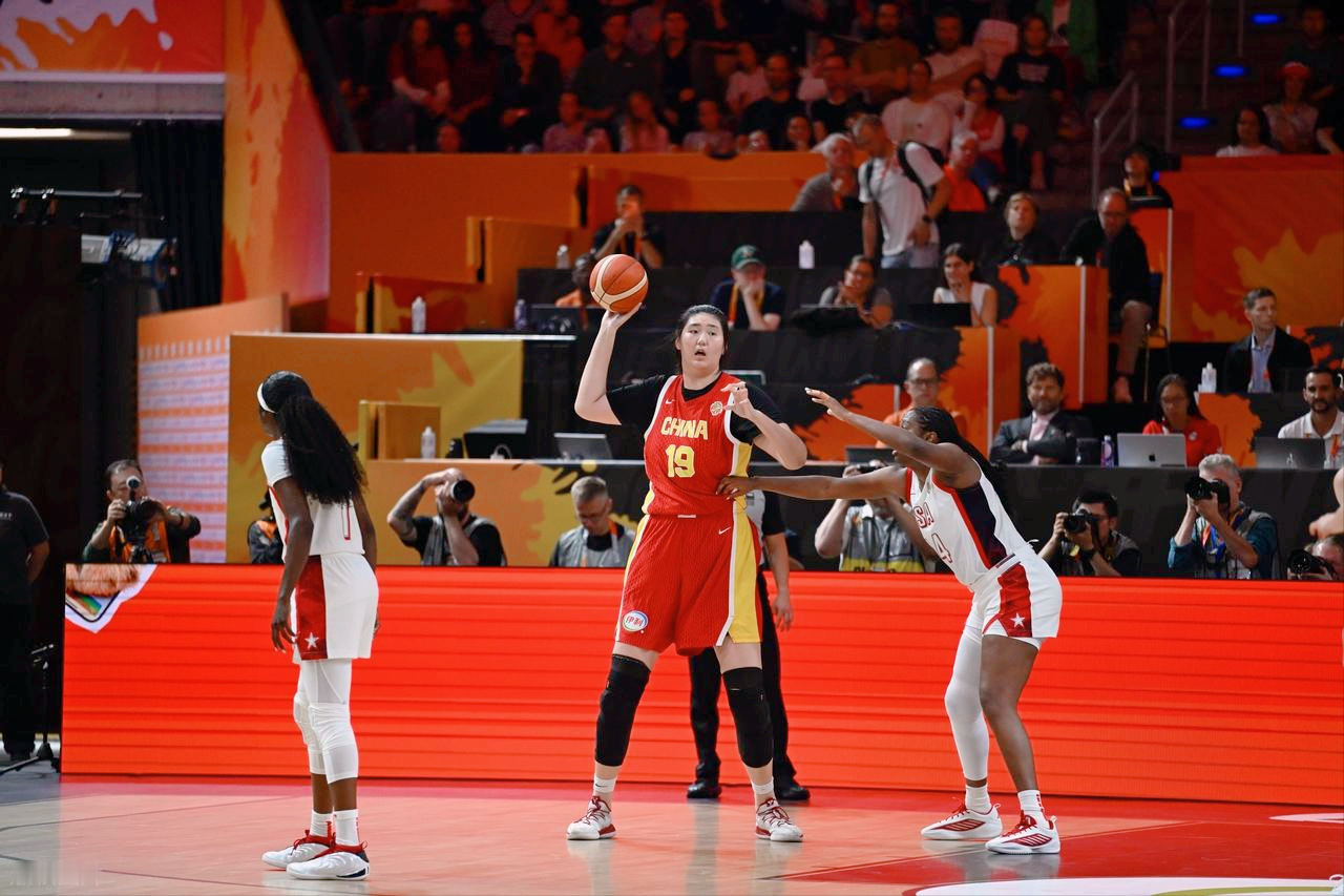 61-94惜败美国女篮！33分的差距，藏着中国女篮最动人的成长