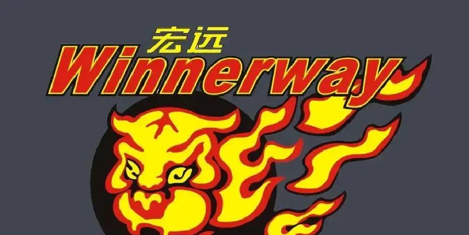 别看宁波男篮新赛季开局吞了三连败，10月24日晚这场对决，广东队想在自家主场轻松碾压对手，真没那么容易。
指望一上来就打花比赛的球迷可以先缓一缓。上一场刚把广厦办了，弗格穿针引线加上崔永熙末节发力，整套首发和替补轮换确实看着顺眼多了，气势也完全缓了过来。
但宁波队真就那么好拿捏？
别忘了上赛季