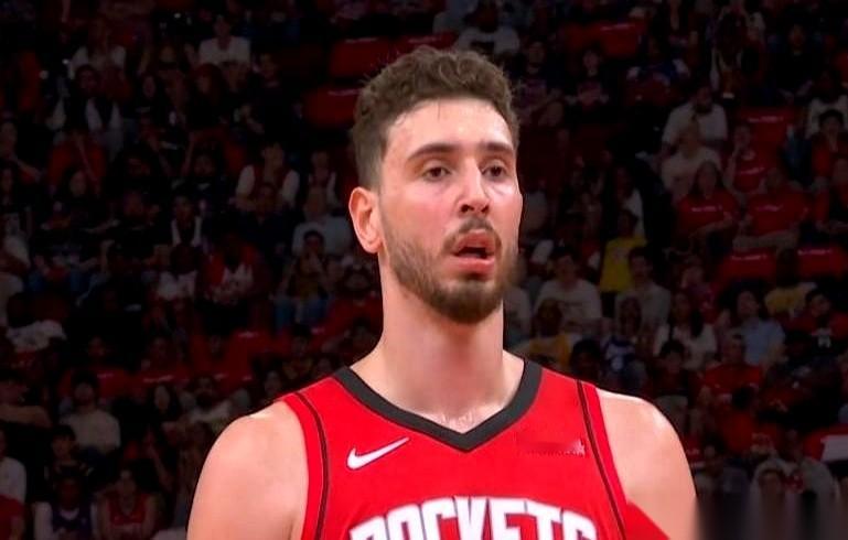 火箭对阵湖人，大比分定格在1比3。 哪怕被推到了悬崖边缘，这群年轻人也...