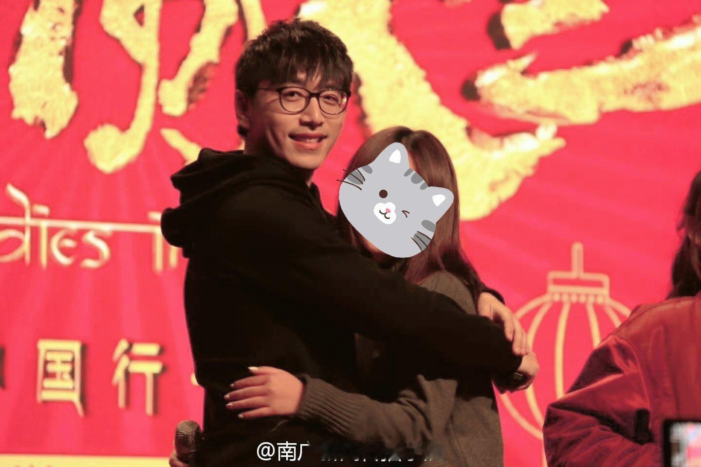 #cucn201白客[超话]#
同一个冬天的小猪 ​