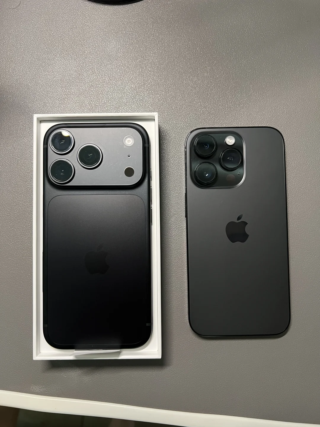 iPhone 18 pro黑色颜色对比