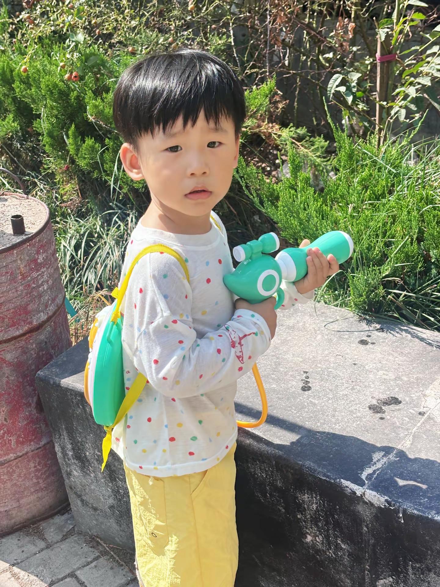 孩子遭遇校园霸凌，单纯只找老师往往治标不治本。学会这三招，让霸凌者不敢再随意动手。