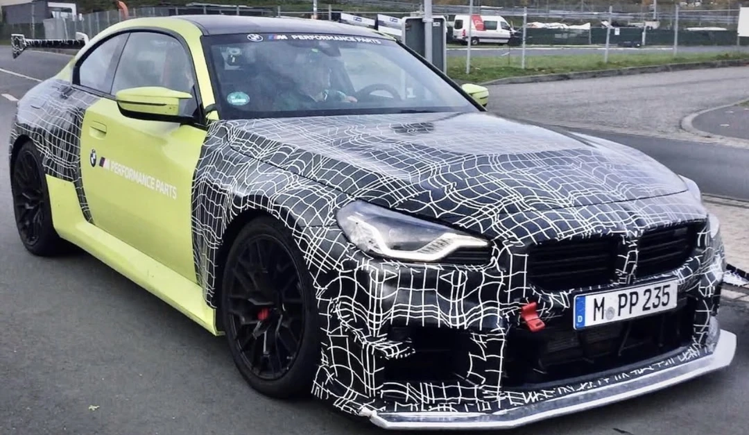 新款宝马M2谍照，你猜它要改什么？