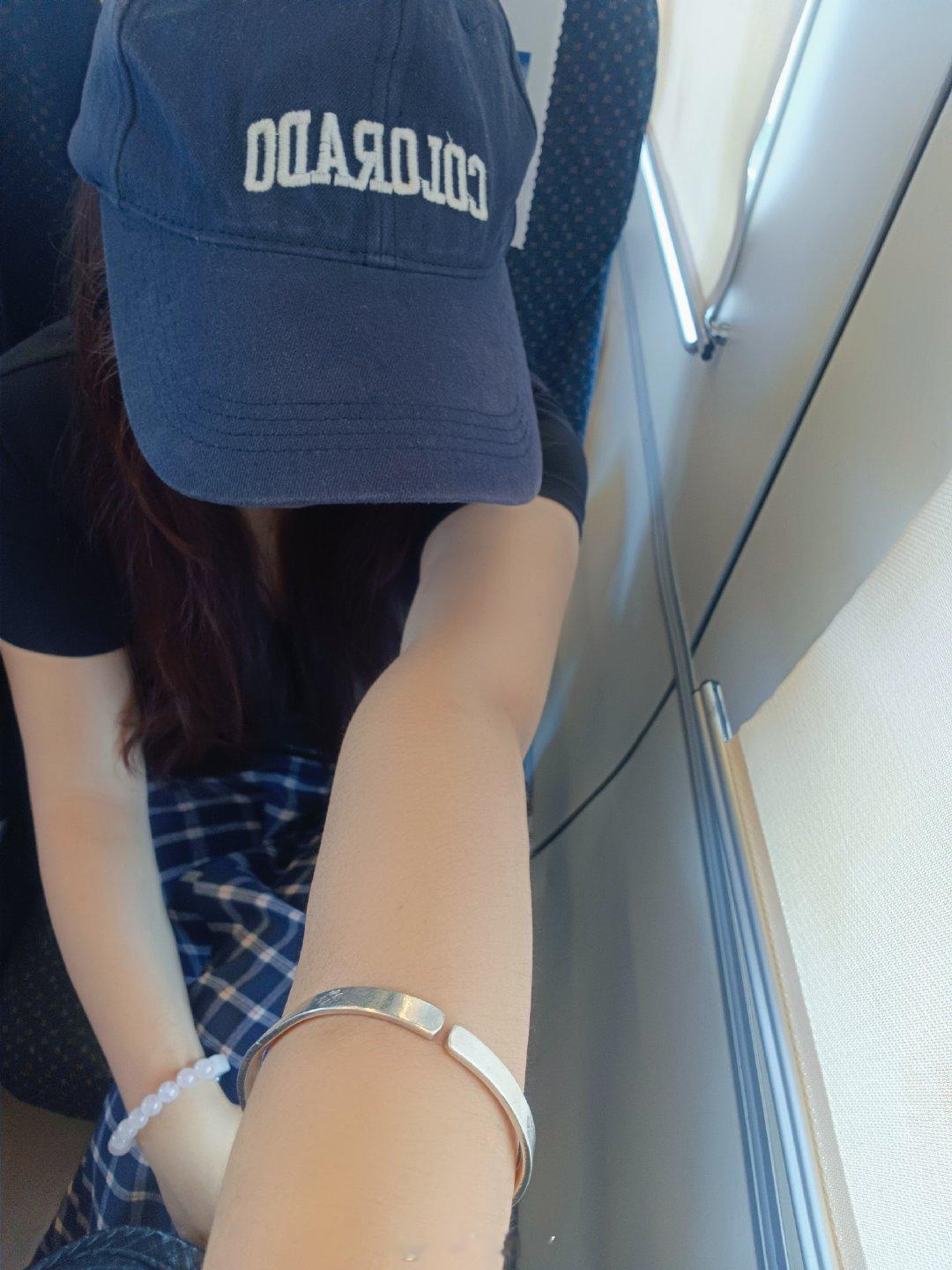 老大，我们这样每周只睡2.3个小时，还给文旅局和铁路局贡献真的可以嘛[给你小心心] ​