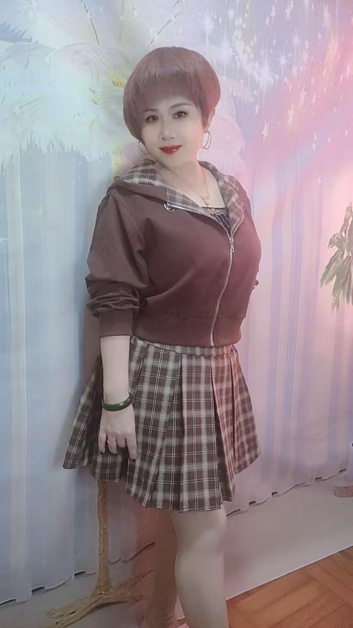 <p>情感共鸣 <!--{img:0}--><!--{img:1}--...