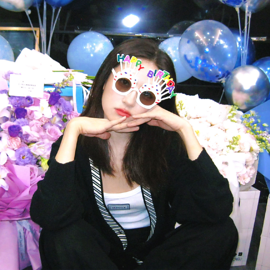 #李兰迪[超话]#                                                                                           李兰迪/迟来的祝福生日快乐！ ​