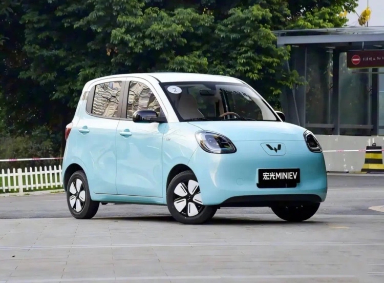 刚刚，15.99万元起，现时卖10.99万元起，新款东风本田HR-V来...