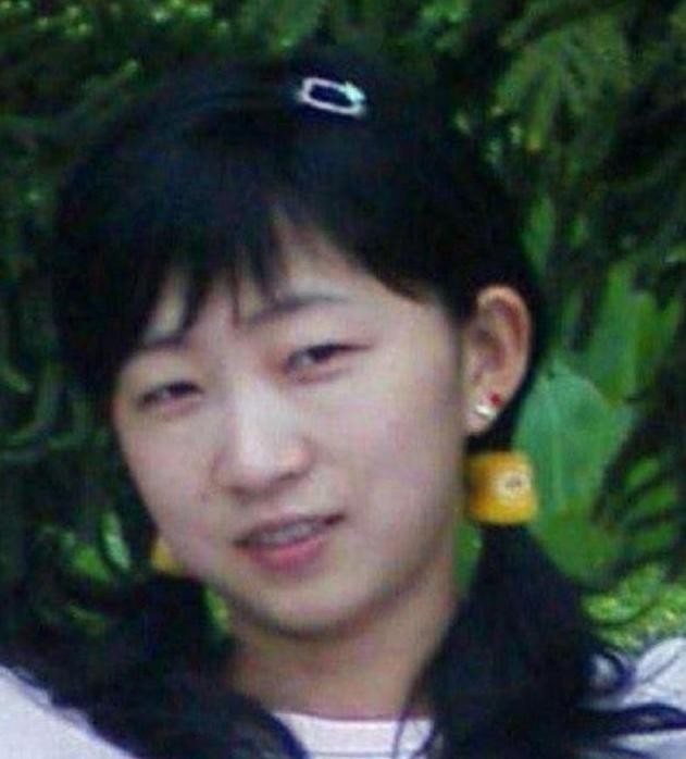 1968年，台湾美女服务员意外被中非暴君相中，很快就远嫁非洲，过上了奢...