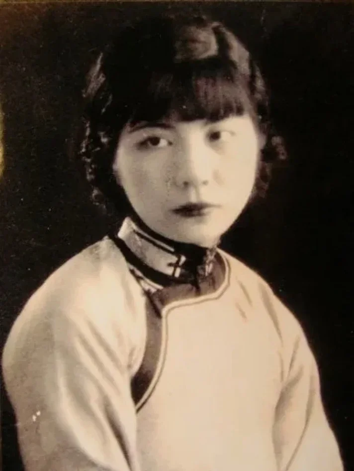 “我绝不会嫁给一个我不爱的人。”1913年，在和宋美龄谈论婚姻时，聂其璧斩钉截铁