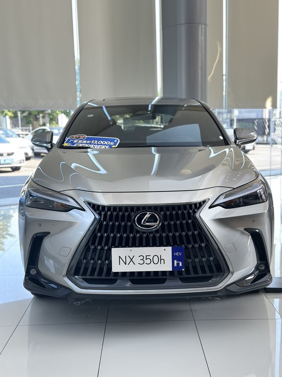 进口混动NX350h
动力平顺｜油耗经济｜维保省心
LSS+3.0智能安全守护全家出行
家用豪华SUV，到店可试驾#NX #趣享NeXt #雷克萨斯NX 