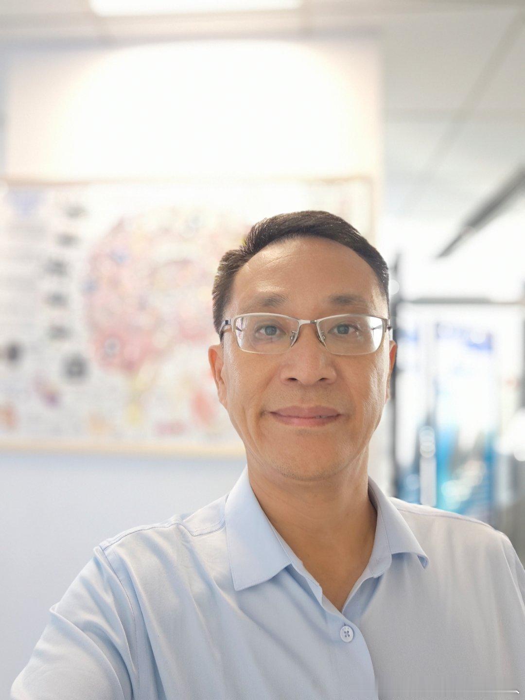 9月9日，鄙人孟怡昭陪同我蓝源资本董事局主席廖文剑院士到杭州松研科技考察交流；松研科技 CEO CPO羊建文亲临引导讲解；专注身心健康智能设备研发的国家级高新技术企业，核心业务围绕心理减压、睡眠调理和运动康复三大方向；公司主打“五位一体”智能化身心健康系统，产品线包括：‌心理健康干预系列‌ ​
