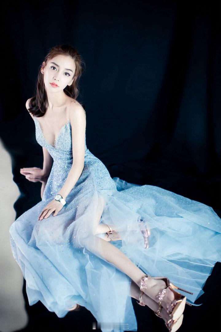 Angelababy 这一套可太顶了[舔屏][舔屏] ​