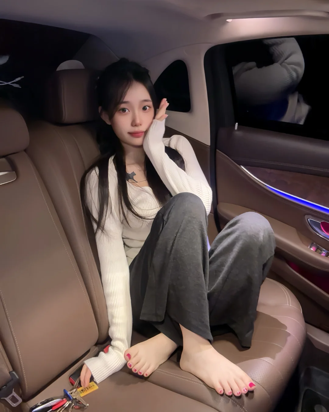 03甜妹｜靠瓜子终于有了自己的小奔驰！