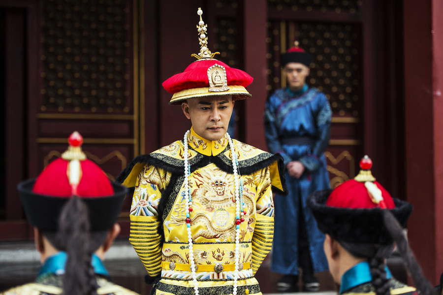 历史上真正的乾隆是个怎样的人？
精明强势又自负晚年渐趋昏庸
