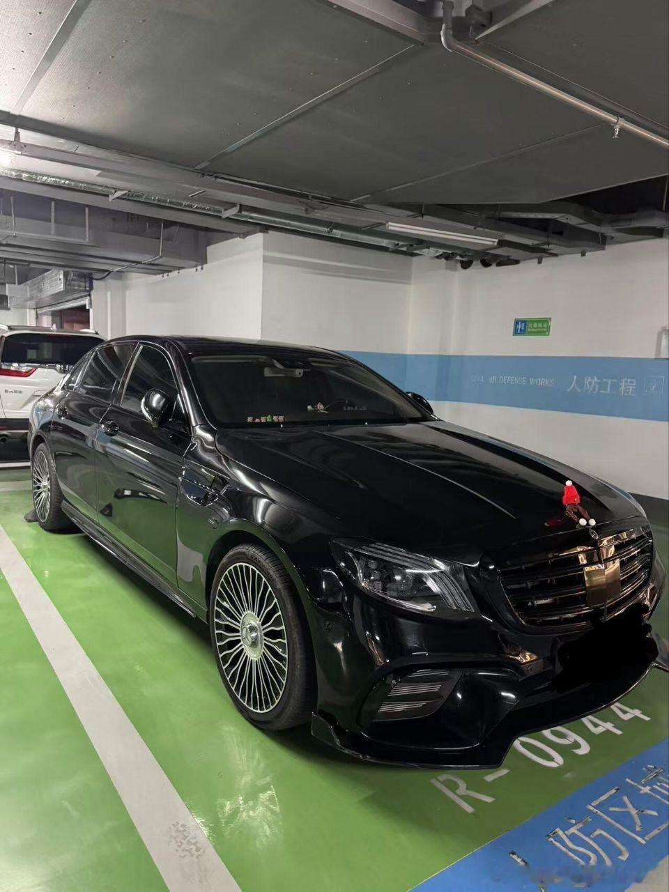 奔驰E300。#汽车# ​
