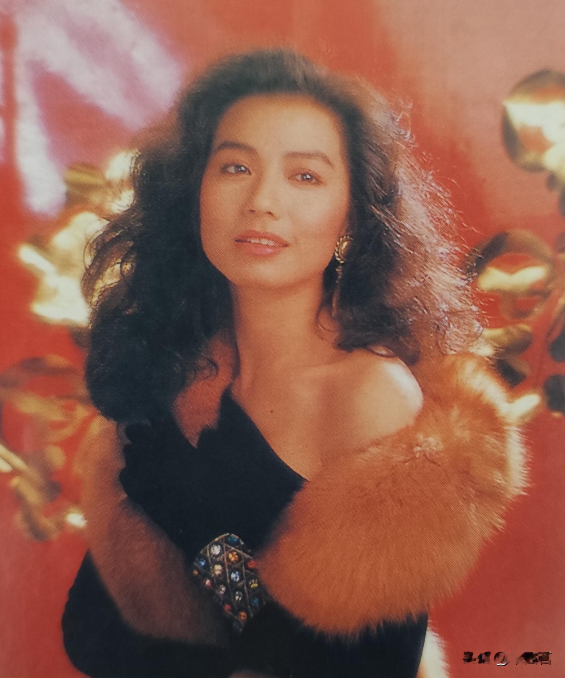 一组古早美女明星照片。  她们都是上世纪八、九十年代著名的港风美人，风...