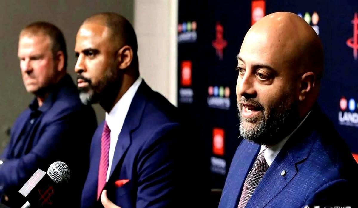 休斯顿火箭队这休赛期，真热闹啊！  直接一键清盘？解雇乌度卡，送走申京...