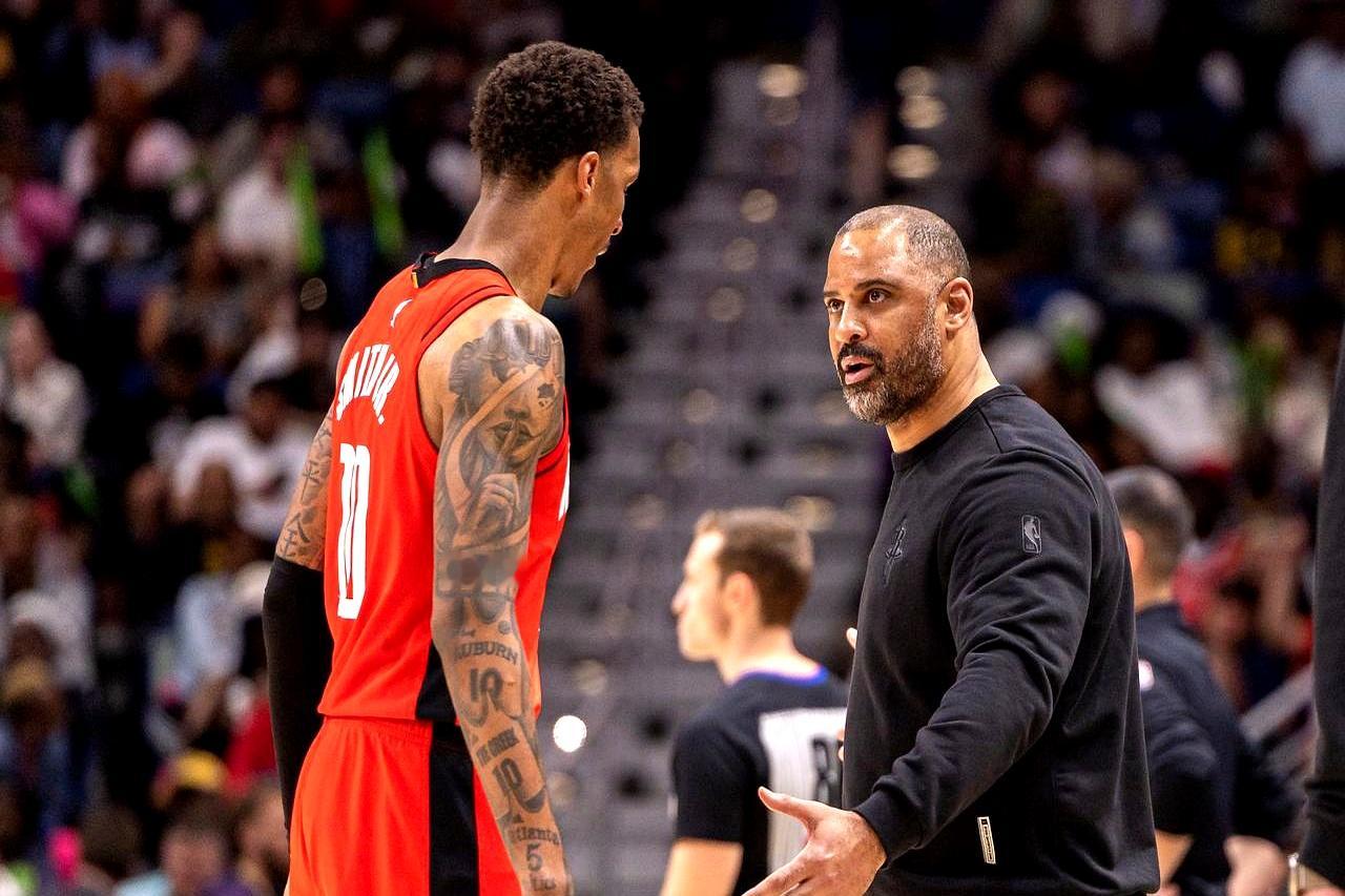 最后半分钟落后6分还没球权，这球怎么赢？    湖人队就这么干了。季后...