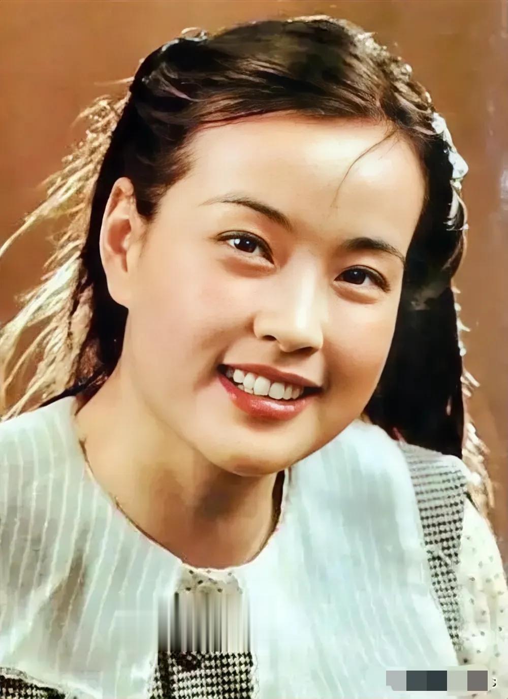 对于饰演少女刘晓庆非常执着和自信只是少女和老妇没法划等号一是少女