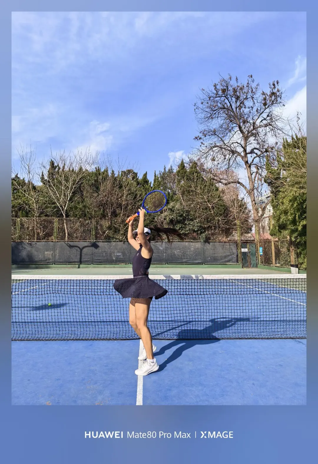 下午三点的球场︱抓拍到了我的“替补队员”🐱