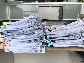 干不完<br />干到崩溃<br />干到领导叫我去办公室继续给我派活...