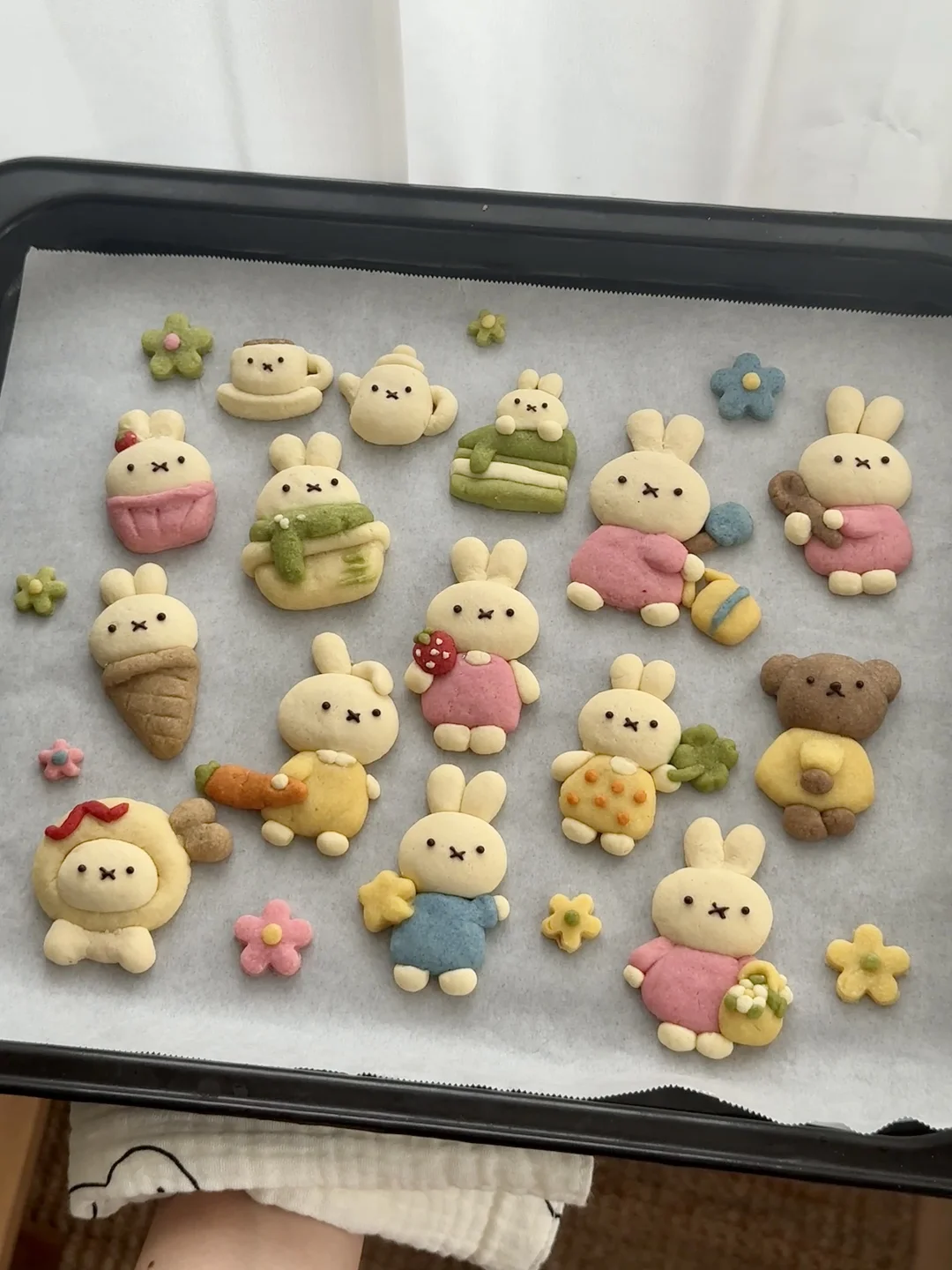 👩🏻‍🍳烤一盘˶ • × • ˶米菲曲奇