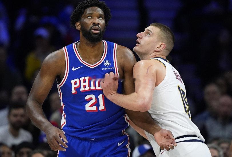 今日，NBA官方正式公布新赛季完整赛程。  其中76人对阵掘金的两场比...