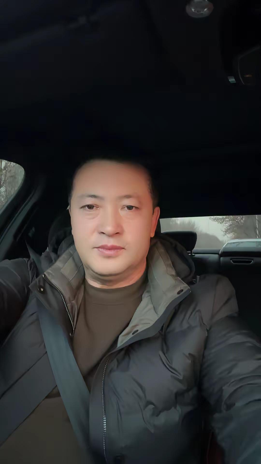 <p>情感共鸣 <!--{img:0}--></p><img src=...