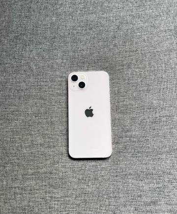 iPhone13 128G 粉色，屏幕完美，中框磕碰，包换全新电池，单...