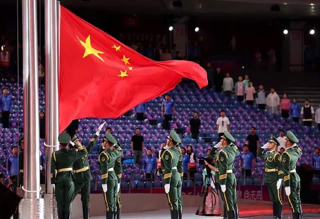 亚运会英雄联盟项目决赛落下帷幕，韩国队以三比零的比分战胜中国台北队，拿下这一届赛事的金牌。整届赛事他们全程保持不败，实力展现的十分充分。
 
三局对决打下来，双方的博弈看点很多。第一局韩国上单拿出加里奥，多次利用大招进行支援，带动全队节奏，队伍稳稳拿下首局的胜利。第二局中国台北前期拿到不错的优势，对