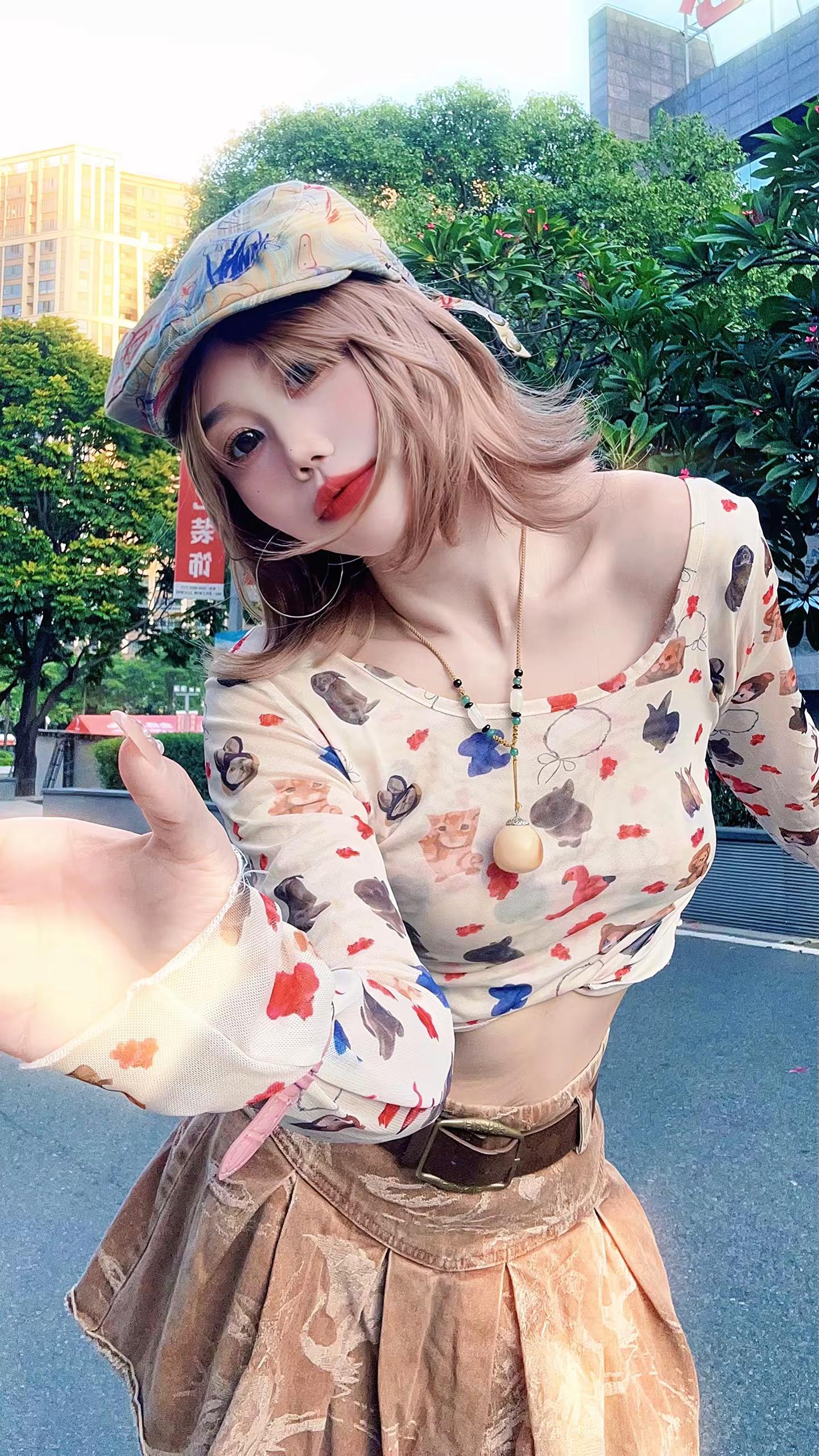 他们在背后议论我 我就知道我在他们前面！